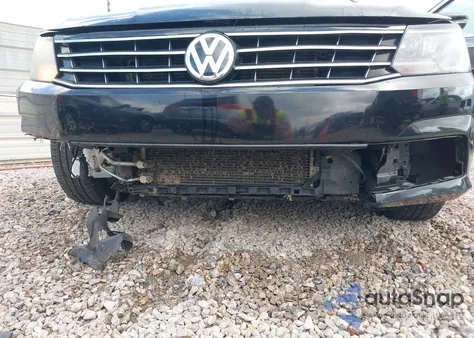 2017 Volkswagen Passat 1.8T S z USA, uszkodzony, nr VIN 1VWAT7A32HC073214